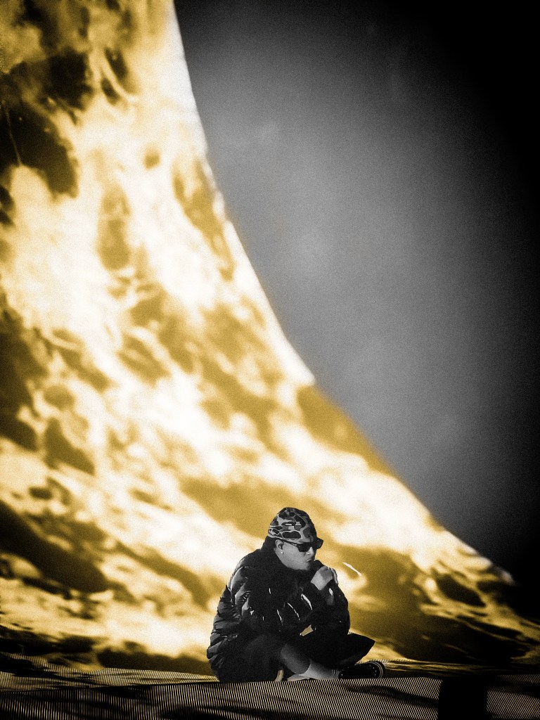 Ronnie Flex New Wave live ziggo dome Amsterdam performing rapper zanger